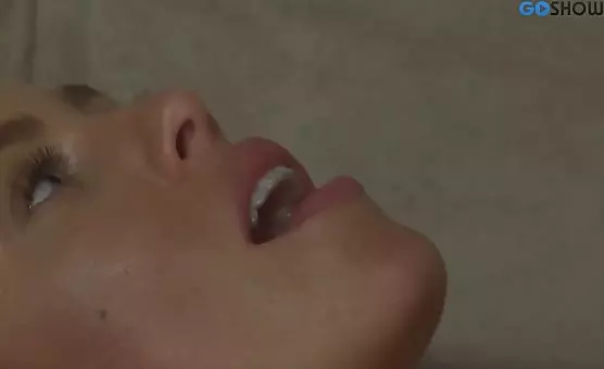 Erotic Oral Encounter with Gorgeous Duo